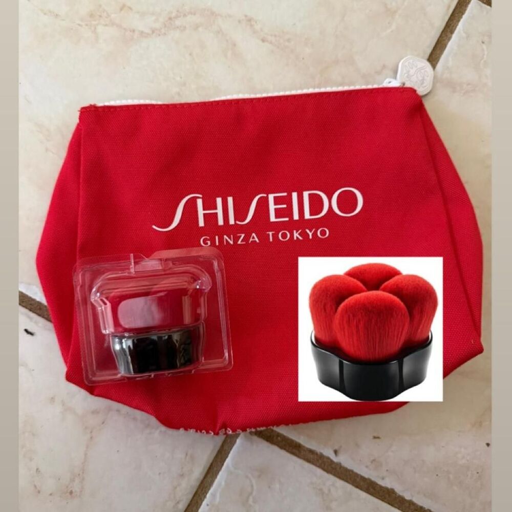 NWT Shiseido red makeup face brush set with Shiseido cosmetic pouch